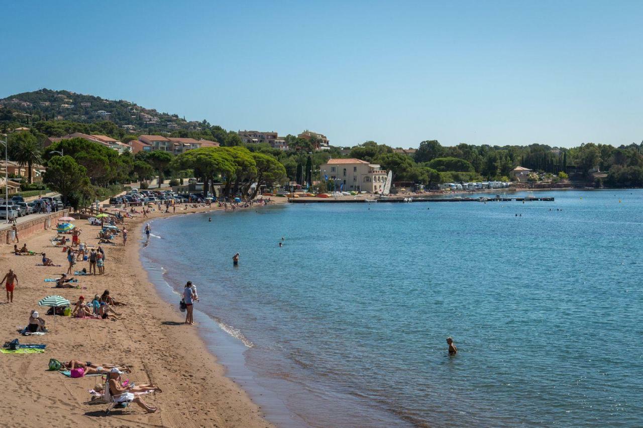 CAP ESTEREL appartement climatisé dans le centre du village vacances Drammont Exterior foto