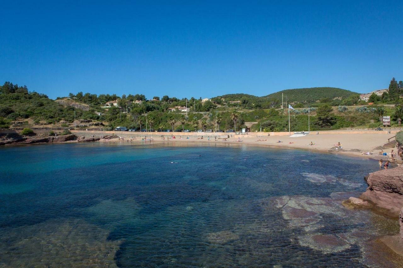 CAP ESTEREL appartement climatisé dans le centre du village vacances Drammont Exterior foto