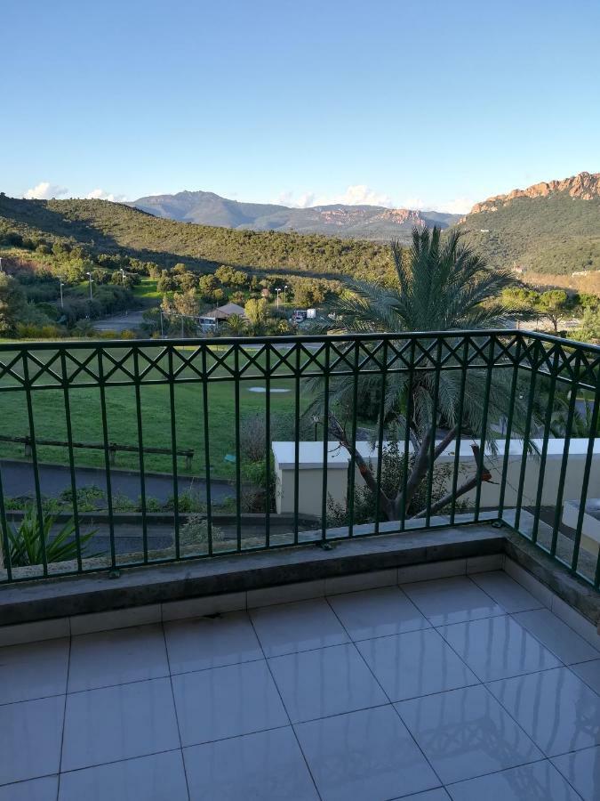 CAP ESTEREL appartement climatisé dans le centre du village vacances Drammont Exterior foto
